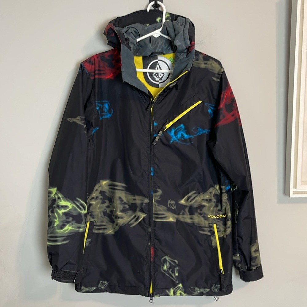 Volcom insulated winter jacket multicolor size small like new